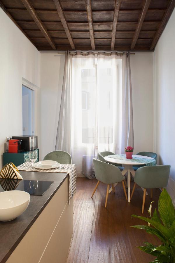 Palazzetto De Lante Appartamento Parione Rome Luaran gambar